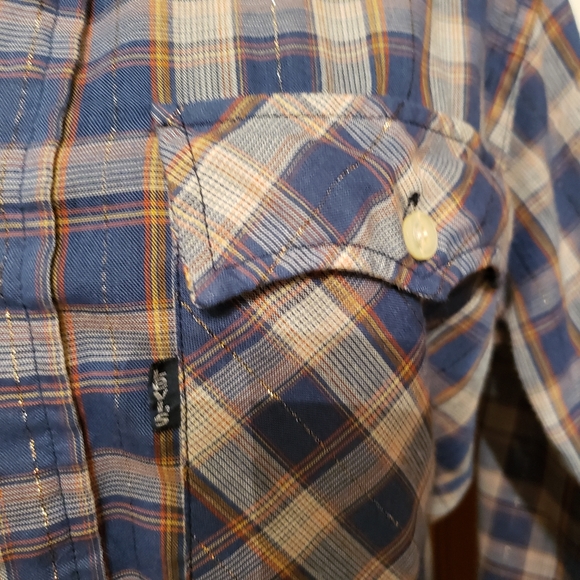 Vintage Levi's button down shirt - Picture 2 of 7
